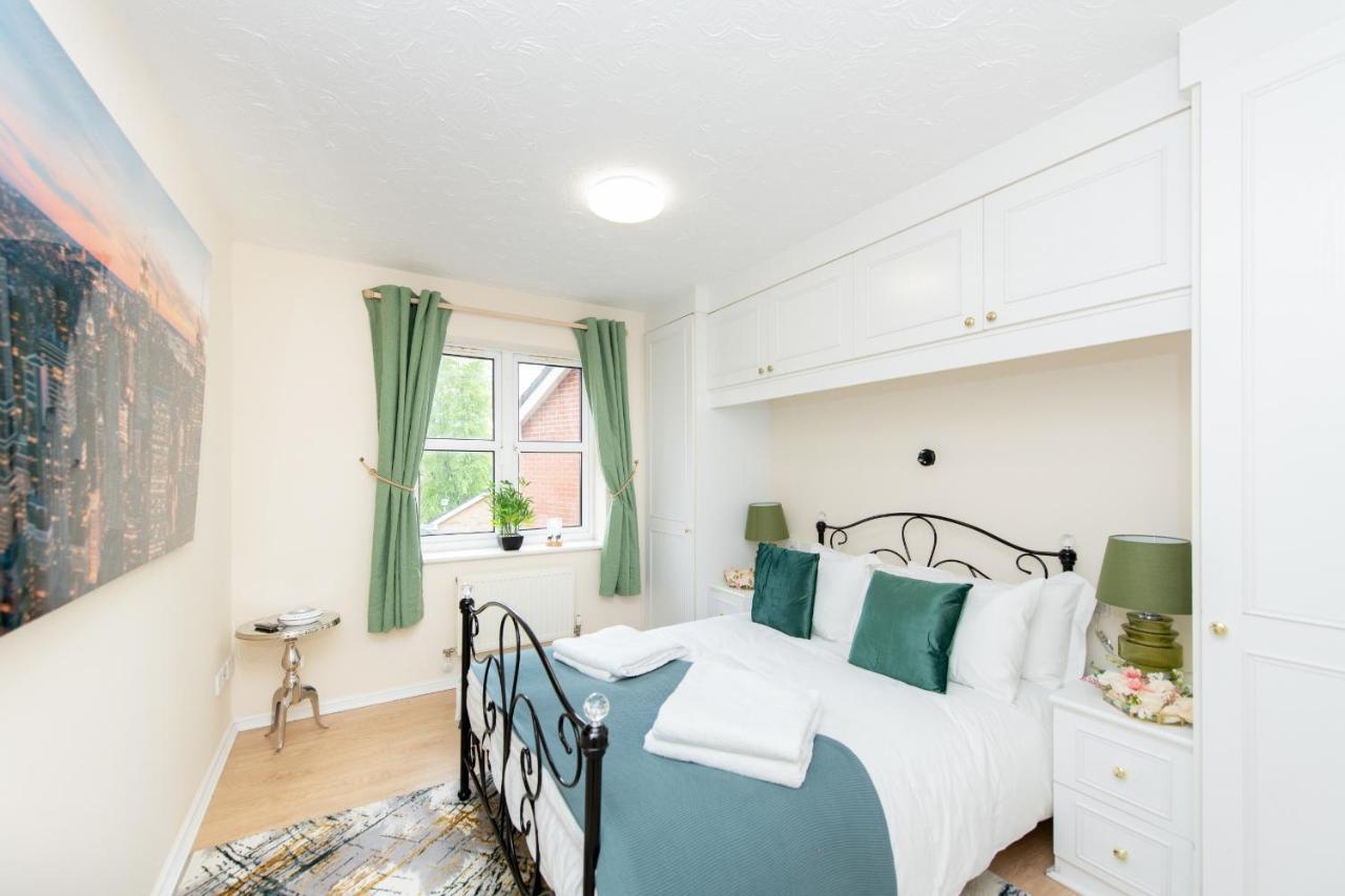 Escape The Matrix - 2 Bed Flat In City Centre With Free Parking Саутгемптон Екстер'єр фото