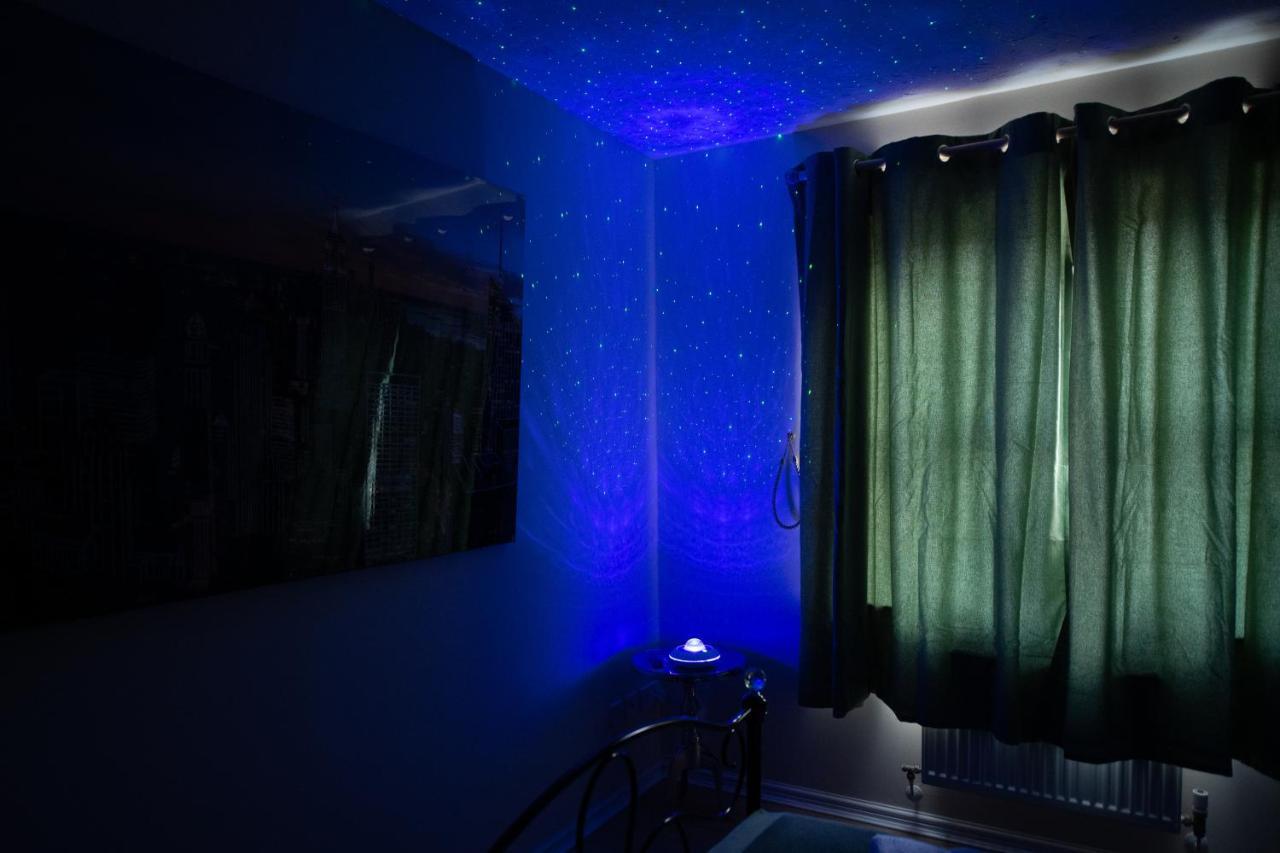 Escape The Matrix - 2 Bed Flat In City Centre With Free Parking Саутгемптон Екстер'єр фото