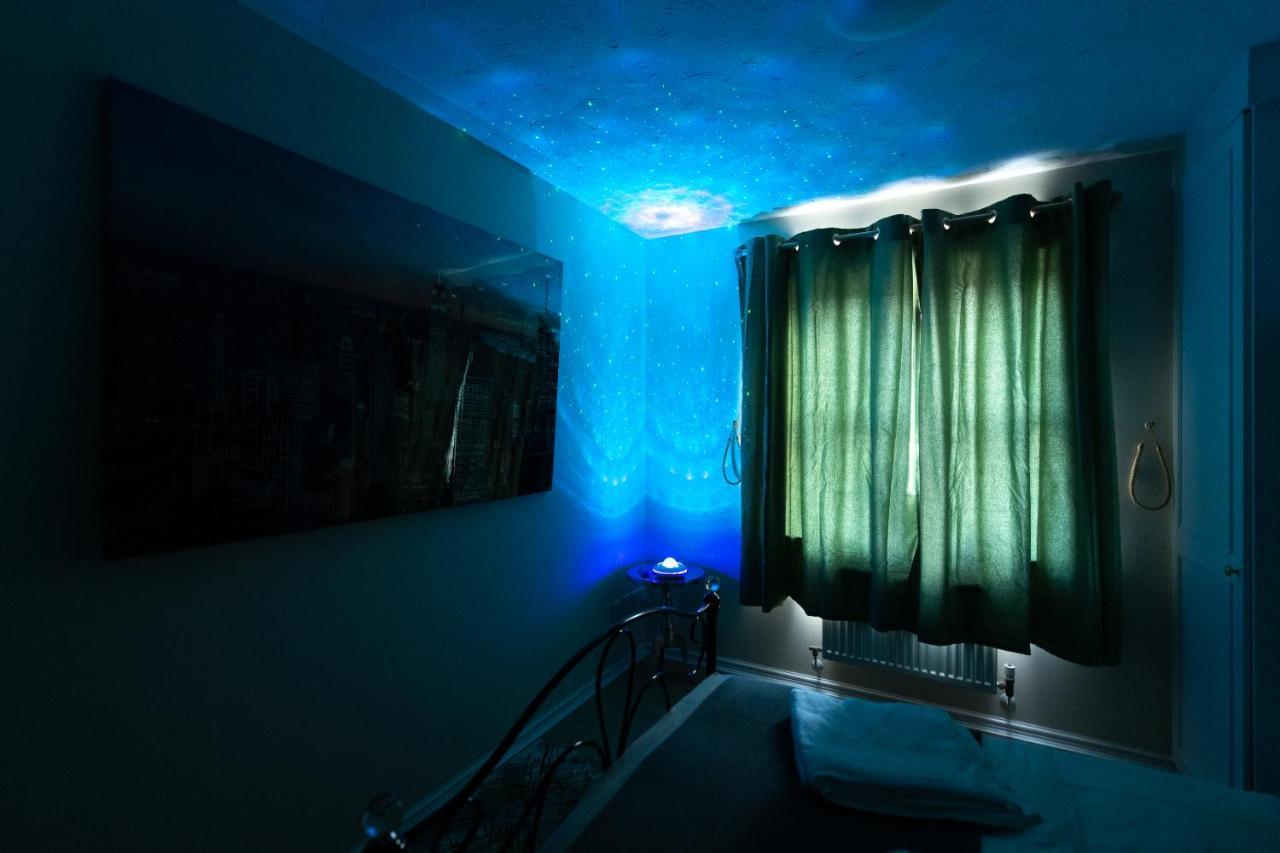 Escape The Matrix - 2 Bed Flat In City Centre With Free Parking Саутгемптон Екстер'єр фото